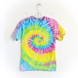 Gildan tie-dye print t-shirt unisex women’s loose fit relaxed 100% cotton spiral